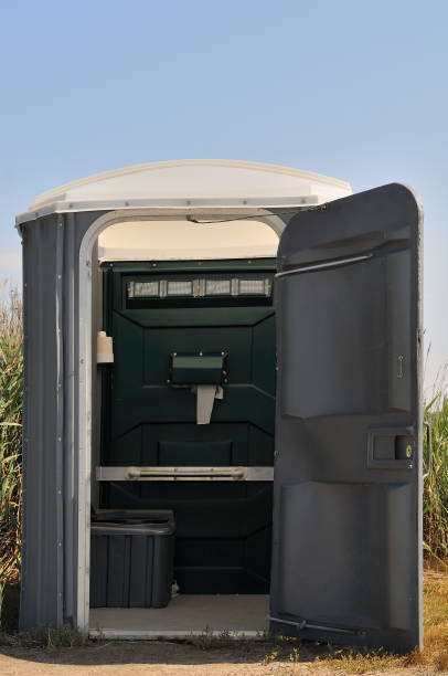 Best Luxury portable toilet rental  in Summit View, WA